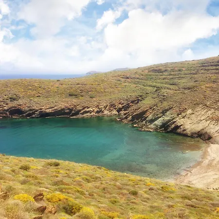 Agelos Beachfront * Korissia (Kea)