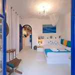 Agelos Beachfront Semesterbostad *