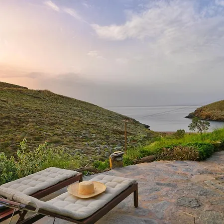 Agelos Beachfront * Korissia